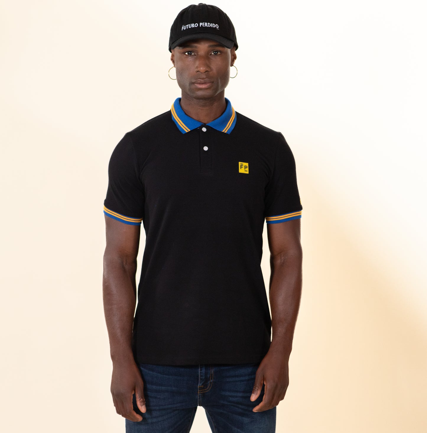 Playera tipo polo iconica manga corta