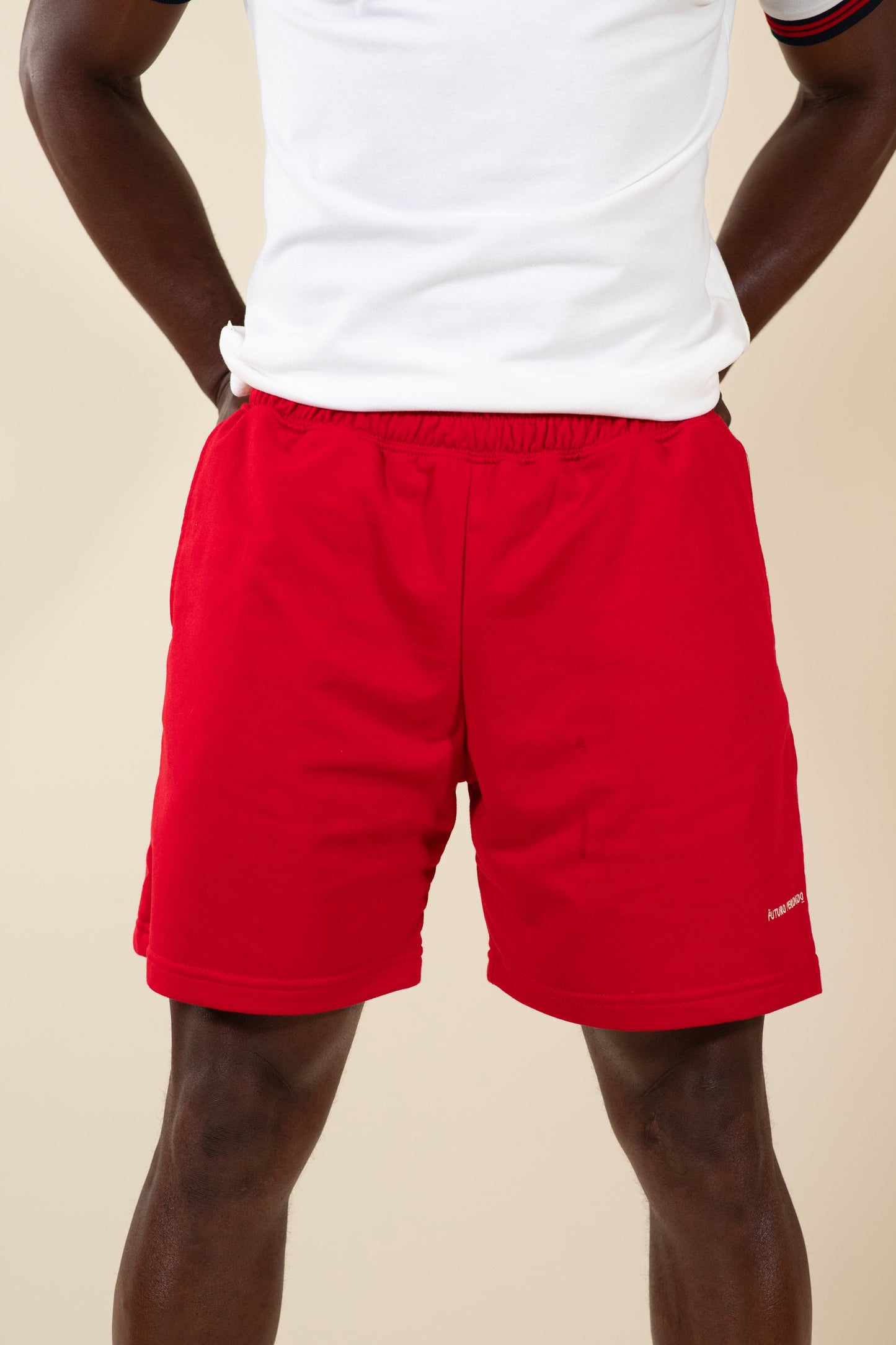 Shorts basico de moda en french terry